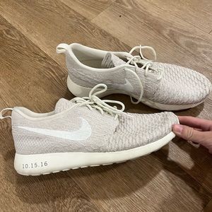 Womens Cream and White Nike Fashion Shoe Size 10.5